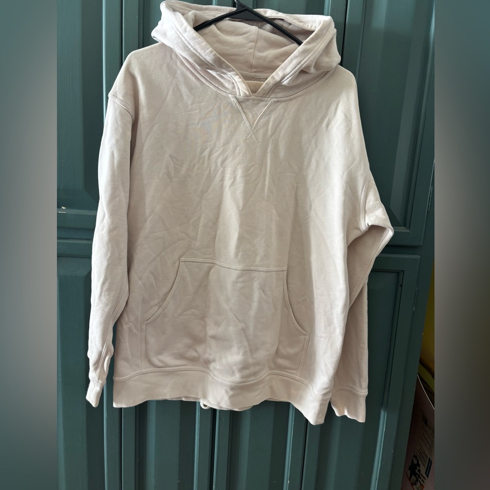 Lululemon off white hooded sweatshirt size medium.